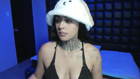 Snapshot of celeste_owen18 chatting on November 22, 2025, 3:16 am celeste owen18 online show from November 22, 2025, 3:16 am