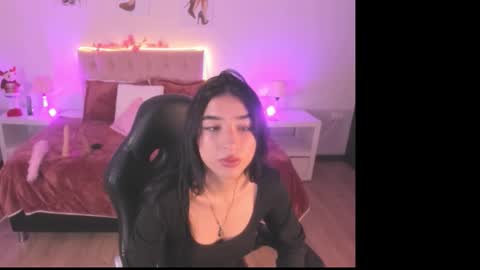 Snapshot of celeste_rous__ chatting on December 3, 2025, 12:25 pm Celeste online show from December 3, 2025, 12:25 pm