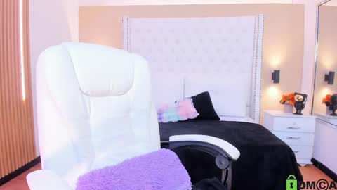 Snapshot of celeste_wayne chatting on November 6, 2025, 11:59 pm Celeste Wayne online show from November 6, 2025, 11:59 pm