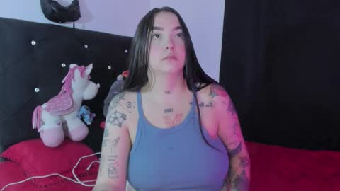 Celeste Y Pipe online show from December 17, 2025, 1:33 am