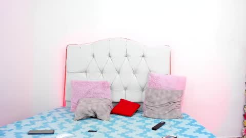 Celeste - Derek online show from November 25, 2025, 4:45 am