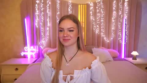 celestenoirr online show from December 15, 2025, 7:56 am