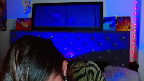 I am Valentinn online show from February 18, 2025, 1:21 am