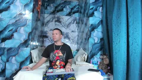 celesteyorucso1 online show from October 21, 2025, 11:27 pm