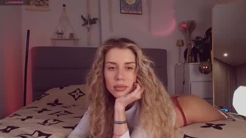 Snapshot of celin_summer chatting on January 7, 2026, 3:58 pm Celin online show from January 7, 2026, 3:58 pm