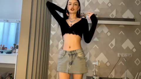 Eva online show from May 5, 2026, 7:16 am