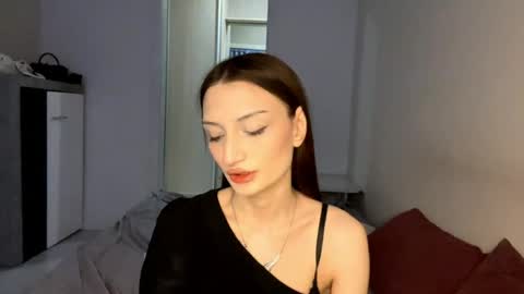 Eva online show from May 10, 2026, 8:19 am