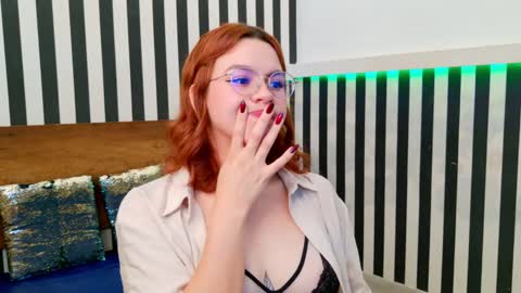 Snapshot of celineblossom_ chatting on October 3, 2025, 7:11 pm Celine online show from October 3, 2025, 7:11 pm