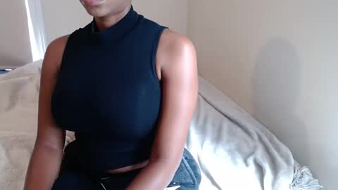 Celine Costas online show from September 27, 2025, 5:51 pm