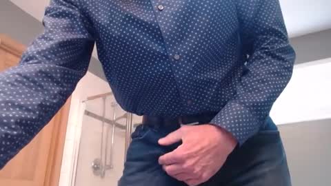 Snapshot of centerfield24 chatting on February 28, 2025, 6:31 pm Centerfield online show from February 28, 2025, 6:31 pm