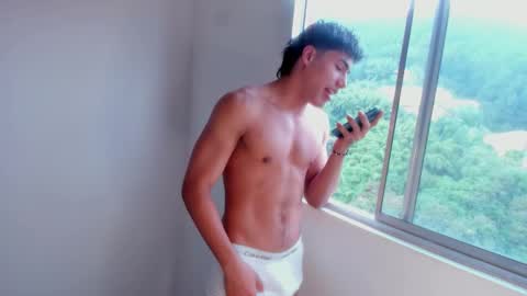 Snapshot of ceron_cb chatting on January 12, 2026, 1:49 pm ceron cb online show from January 12, 2026, 1:49 pm