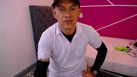 Snapshot of cesirry chatting on June 30, 2026, 7:15 pm Cesirry online show from June 30, 2026, 7:15 pm