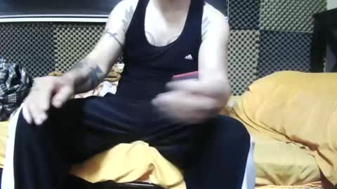 Snapshot of cezar46 chatting on November 1, 2025, 7:38 pm cezar online show from November 1, 2025, 7:38 pm