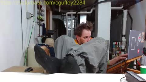 cguffey2284 online show from January 13, 2026, 1:33 am