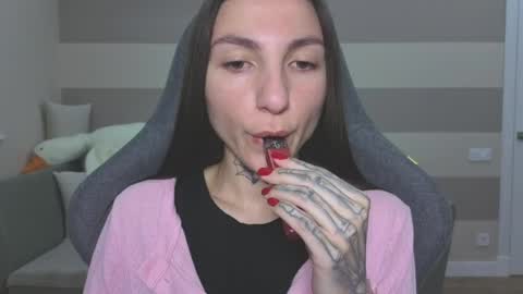Kate online show from May 26, 2026, 5:58 am