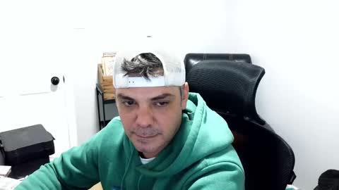 Snapshot of chadurmate chatting on November 1, 2025, 12:34 am chadurmate online show from November 1, 2025, 12:34 am