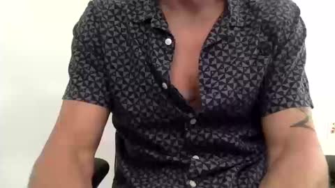 Chags online show from October 15, 2025, 5:35 pm