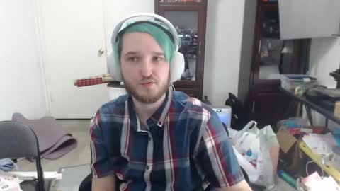 Snapshot of chainkink chatting on December 23, 2024, 2:13 am Chain Kink online show from December 23, 2024, 2:13 am