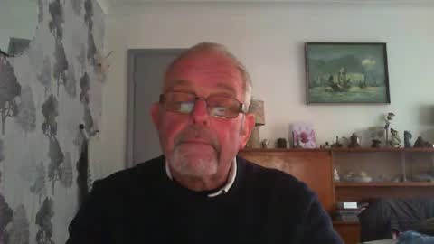 Snapshot of champers37 chatting on February 17, 2025, 4:04 pm Champers online show from February 17, 2025, 4:04 pm