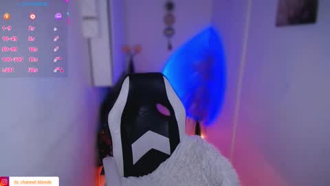 Snapshot of channel_blonde_a chatting on March 13, 2026, 8:26 pm channel_blonde_a online show from March 13, 2026, 8:26 pm