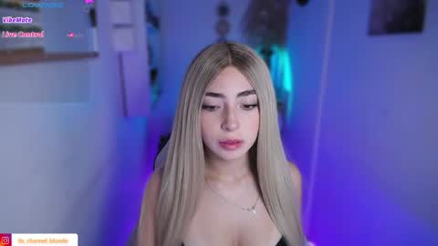 Snapshot of channel_blonde_a chatting on June 4, 2026, 5:52 pm channel_blonde_a online show from June 4, 2026, 5:52 pm
