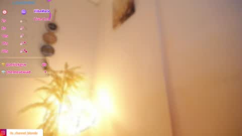 Snapshot of channel_blonde_a chatting on June 10, 2026, 10:41 pm channel_blonde_a online show from June 10, 2026, 10:41 pm