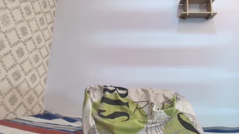 Raquel  online show from February 26, 2025, 6:11 pm