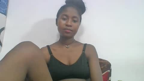 chantale483461 online show from March 24, 2026, 6:07 am