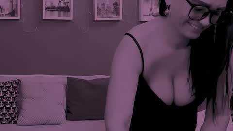 Snapshot of chantallovely chatting on February 2, 2026, 4:06 pm The Queen online show from February 2, 2026, 4:06 pm