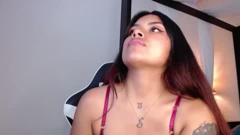 Snapshot of chantalpetit chatting on September 12, 2025, 7:25 pm chantalpetit online show from September 12, 2025, 7:25 pm