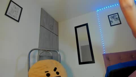 chantellebony online show from May 26, 2026, 4:41 am