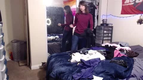 Snapshot of chaos_kat chatting on February 6, 2025, 2:11 am Chaos Kat online show from February 6, 2025, 2:11 am