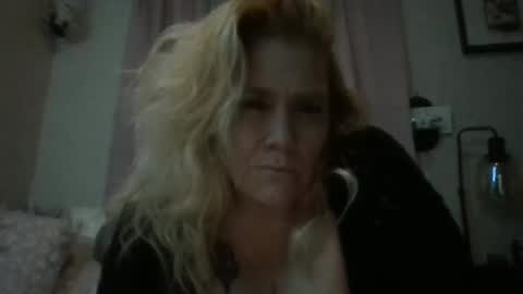 Snapshot of chaosangel33 chatting on February 9, 2025, 1:35 pm Ms. Behaving online show from February 9, 2025, 1:35 pm