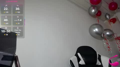 Snapshot of charis_21 chatting on November 21, 2025, 12:04 pm charis 2 online show from November 21, 2025, 12:04 pm