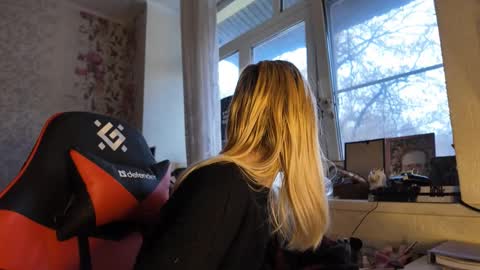 Snapshot of charleneschonert chatting on November 21, 2025, 7:40 am Nancy online show from November 21, 2025, 7:40 am