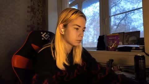 Snapshot of charleneschonert chatting on December 3, 2025, 7:05 am Nancy online show from December 3, 2025, 7:05 am