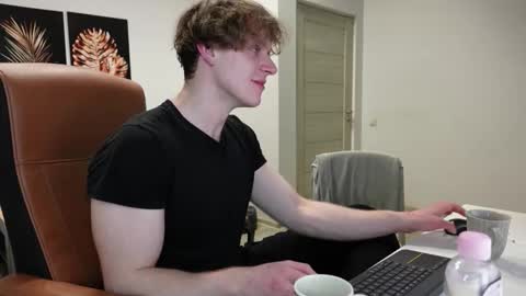 CHARLES DREAMS online show from March 14, 2026, 11:43 pm