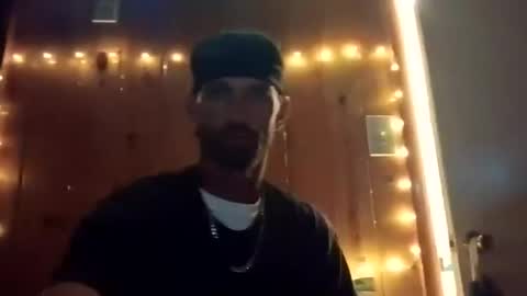 charlesb13 online show from May 17, 2026, 12:41 am