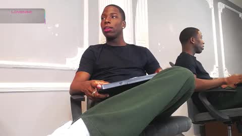 Snapshot of charlesbrown_ chatting on December 19, 2025, 12:12 pm charlesbrown_ online show from December 19, 2025, 12:12 pm