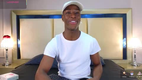 Snapshot of charlesbrown_ chatting on February 4, 2026, 4:02 pm charlesbrown_ online show from February 4, 2026, 4:02 pm