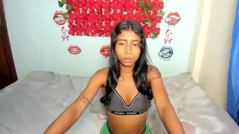 charley_hot online show from October 21, 2025, 5:35 pm
