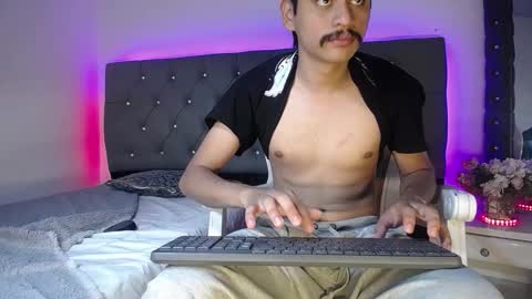 Snapshot of charlie_cock_ chatting on September 16, 2025, 4:13 am Charlie online show from September 16, 2025, 4:13 am
