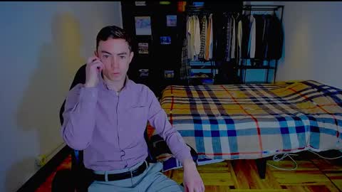 carlos reyes online show from February 1, 2025, 11:43 am