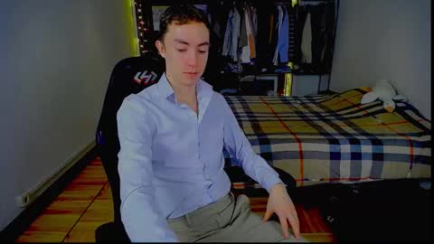 carlos reyes online show from January 12, 2026, 8:30 am