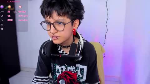 Snapshot of charlietaylorr__ chatting on March 4, 2026, 4:35 pm Charlie online show from March 4, 2026, 4:35 pm