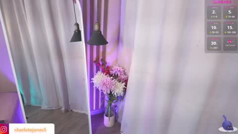 Snapshot of charloottee_1 chatting on December 16, 2025, 4:39 am Char 3 Lets go for the 100 Thumb-Up online show from December 16, 2025, 4:39 am