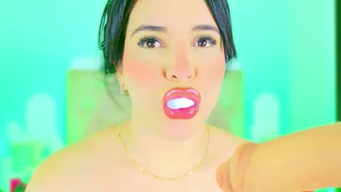 Charloott Evans online show from November 27, 2025, 10:12 pm