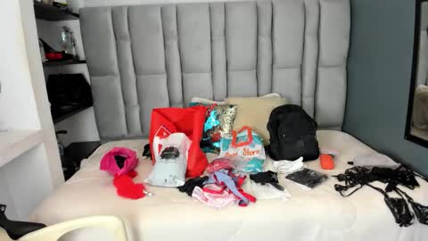 Charlot milf online show from November 15, 2025, 11:51 am