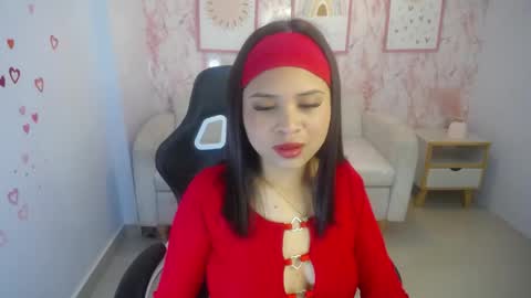 Snapshot of charlote_ch chatting on May 30, 2026, 12:46 pm charlote_ch online show from May 30, 2026, 12:46 pm