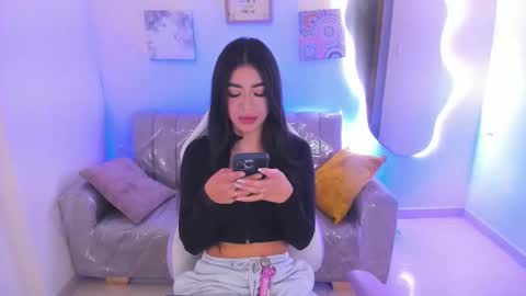 Snapshot of charlote_cowell_sub_ chatting on January 15, 2026, 6:11 pm online show from January 15, 2026, 6:11 pm